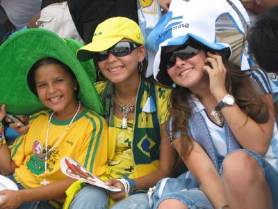 Elas combinam com futebol